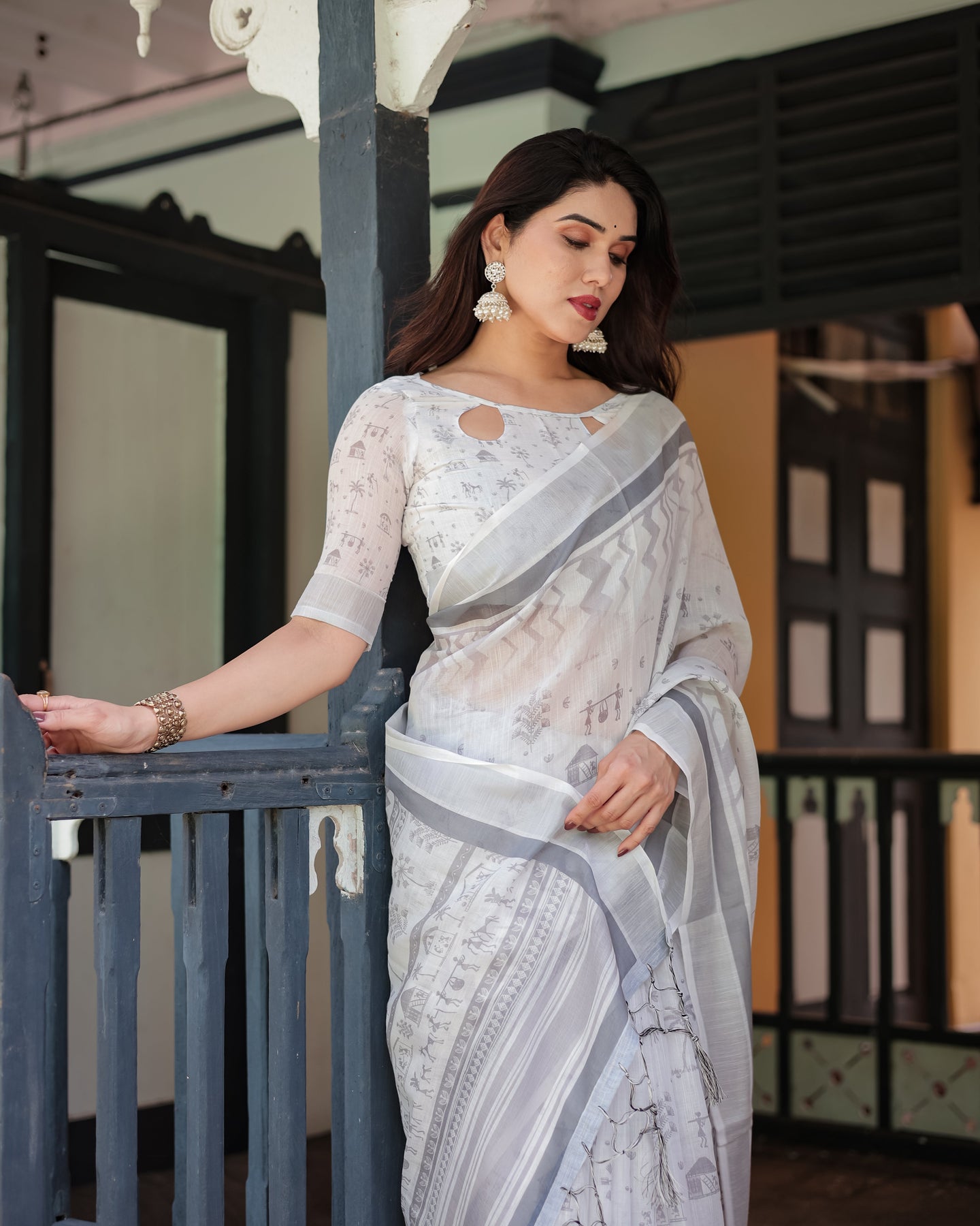 Off-White Grey Linen Saree with Tribal Motif Border | Shaadigruh SD1036