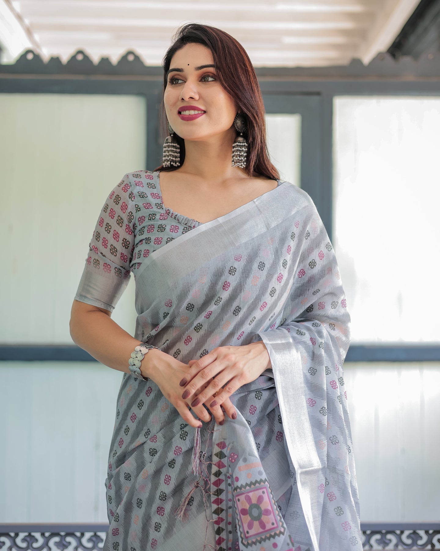 Grey Motif Linen Saree | Shaadigruh SD1045