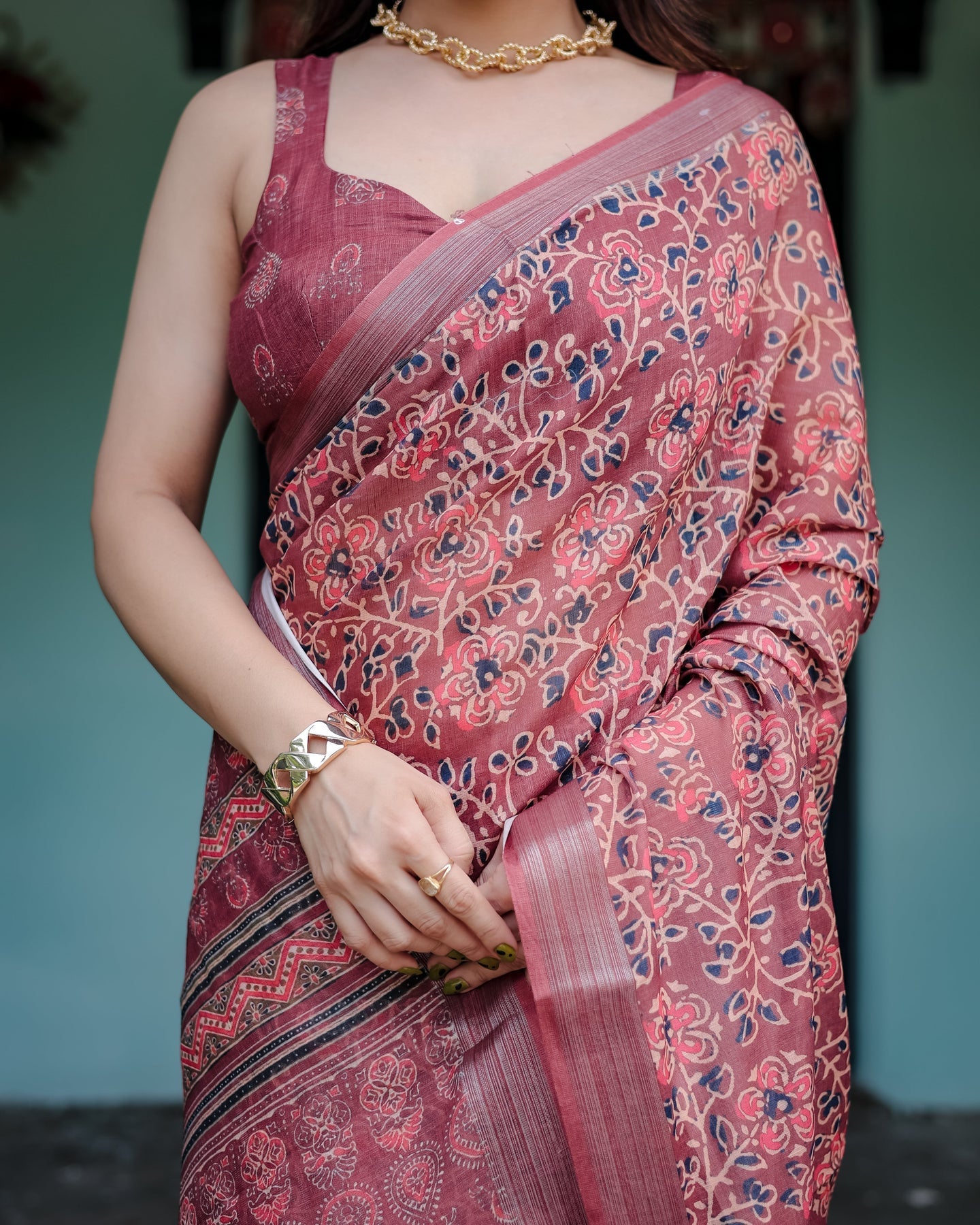 Luxury Dusty Maroon Floral Printed Linen Saree | Shaadigruh SD1018
