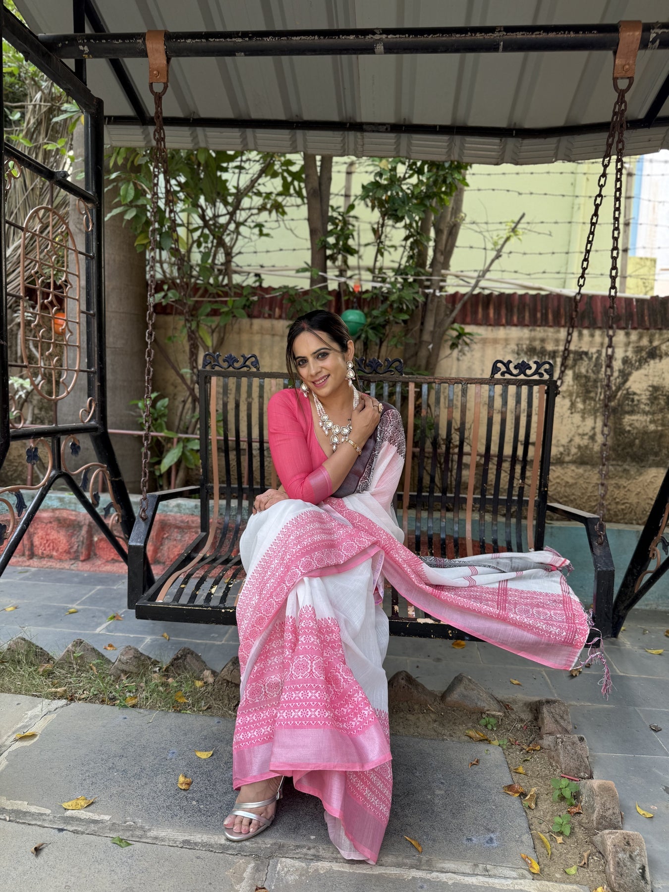 White & Blush Pink Linen Saree | Shaadigruh SD1043