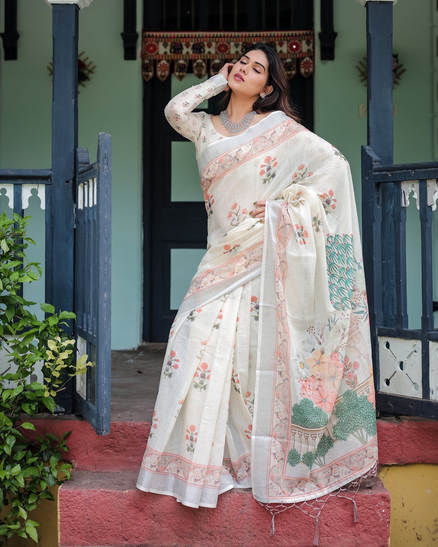 Elegant Floral Printed Linen Saree with Soft Border | Shaadigruh SD1001