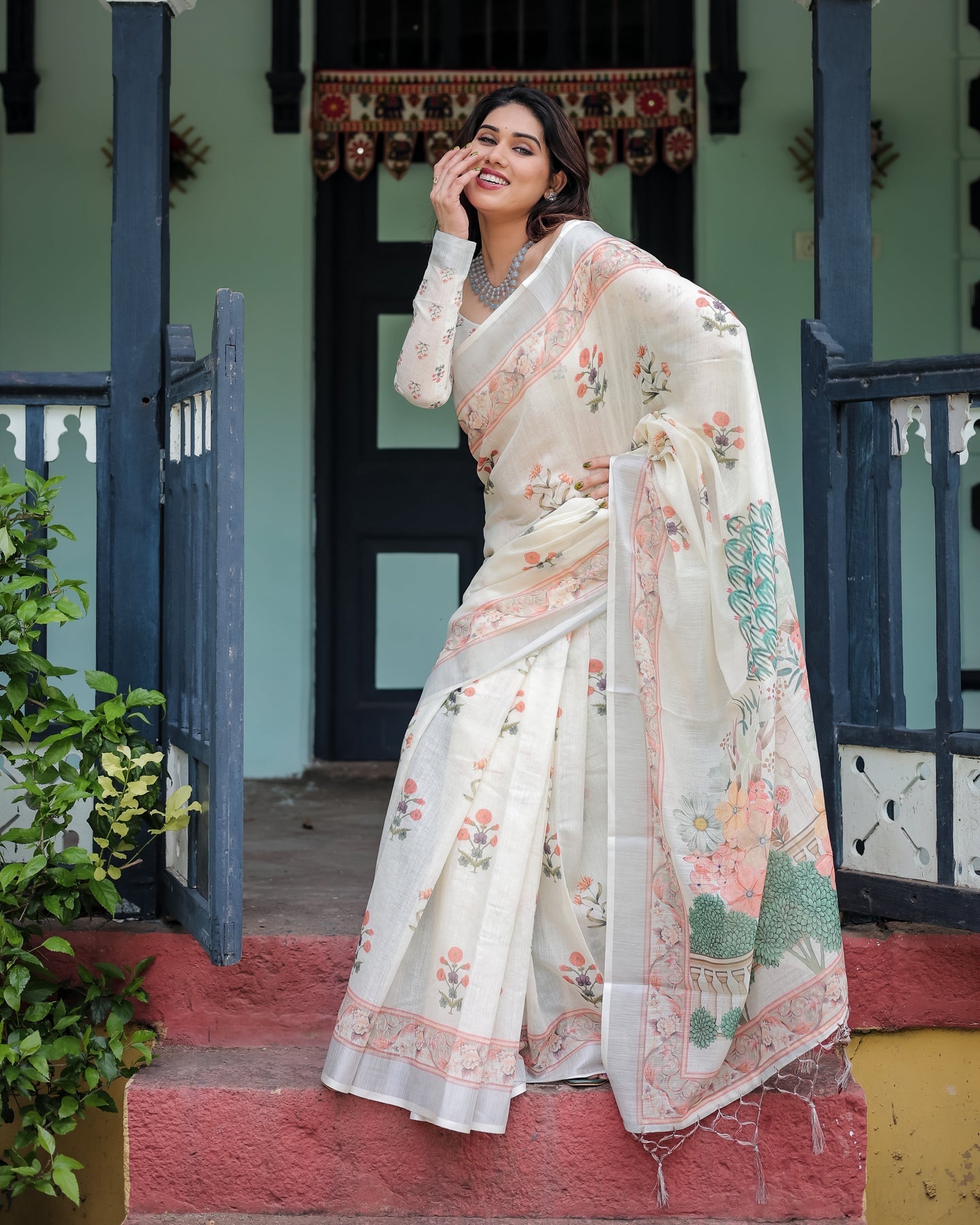 Elegant Floral Printed Linen Saree with Soft Border | Shaadigruh SD1001