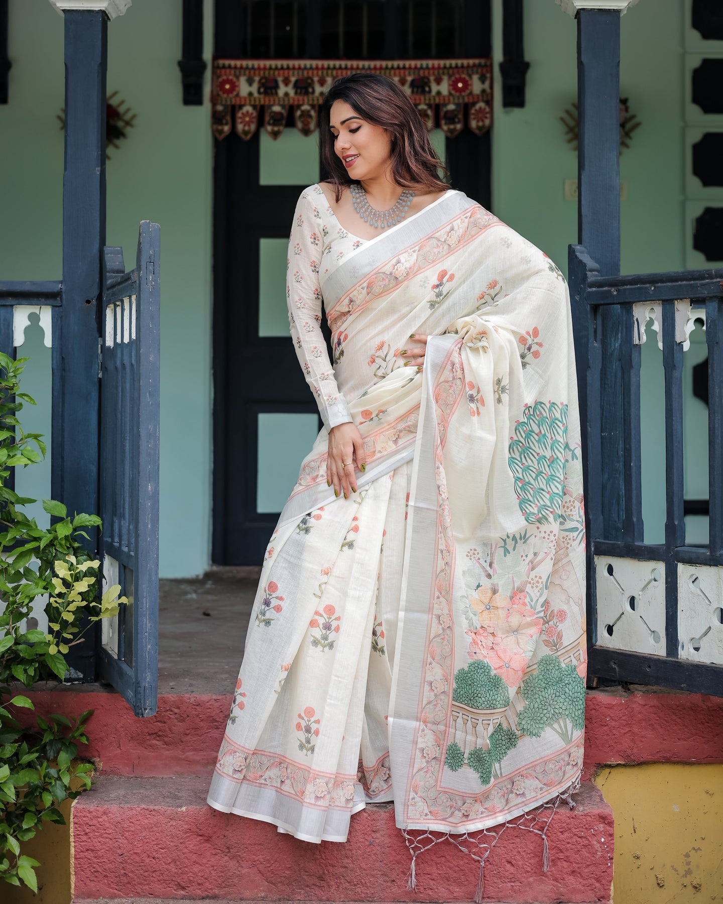 Elegant Floral Printed Linen Saree with Soft Border | Shaadigruh SD1001