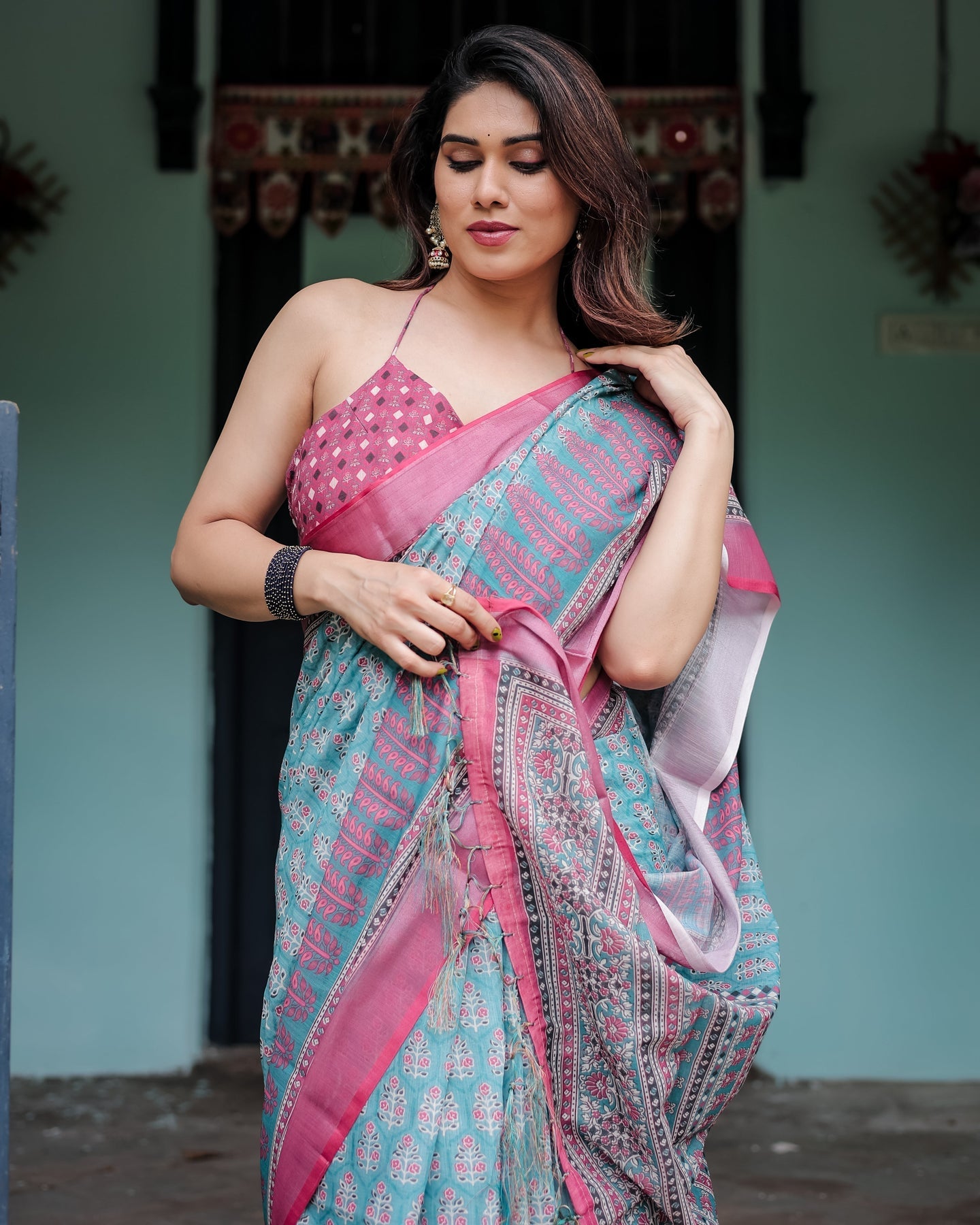 Luxury Teal Green Floral Linen Saree | Shaadigruh SD1016