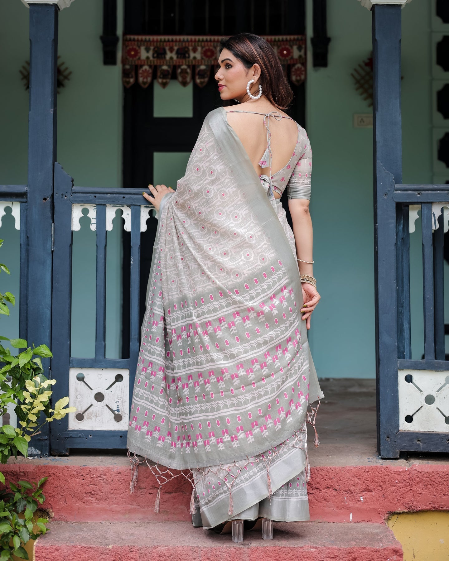 Luxury Soft Grey Linen Saree | Shaadigruh SD1024