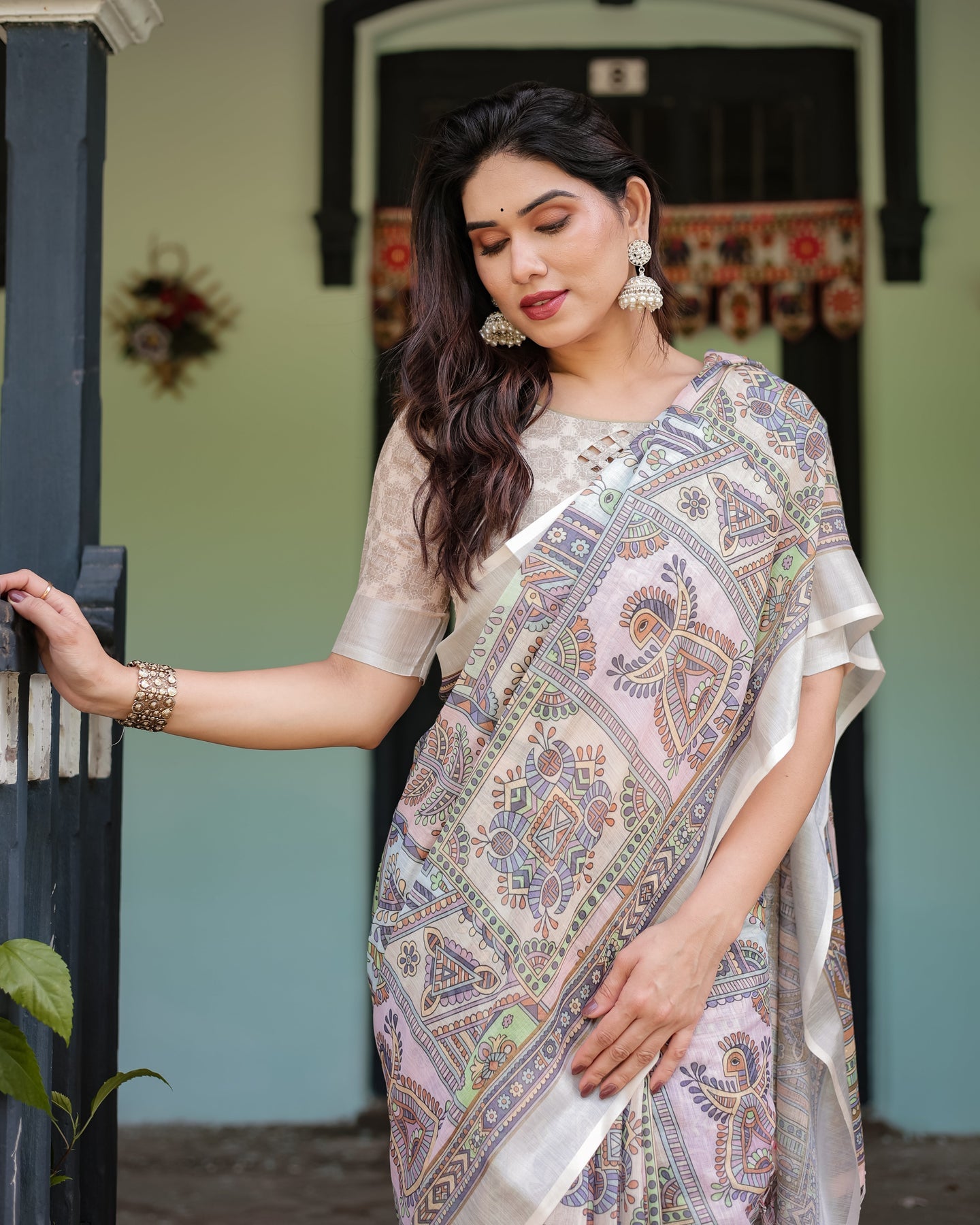 Beige Tribal Print Linen Saree | Shaadigruh SD1049