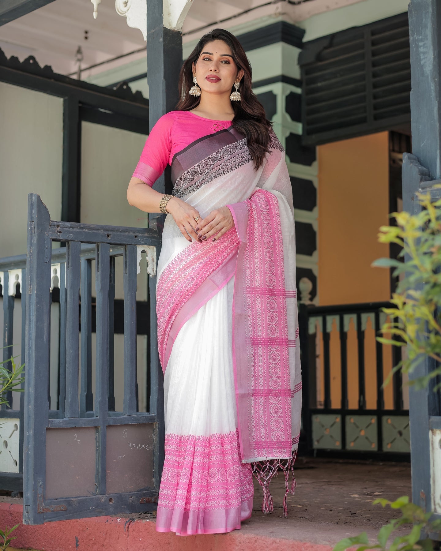 Luxury White & Blush Pink Linen Saree | Shaadigruh SD1032