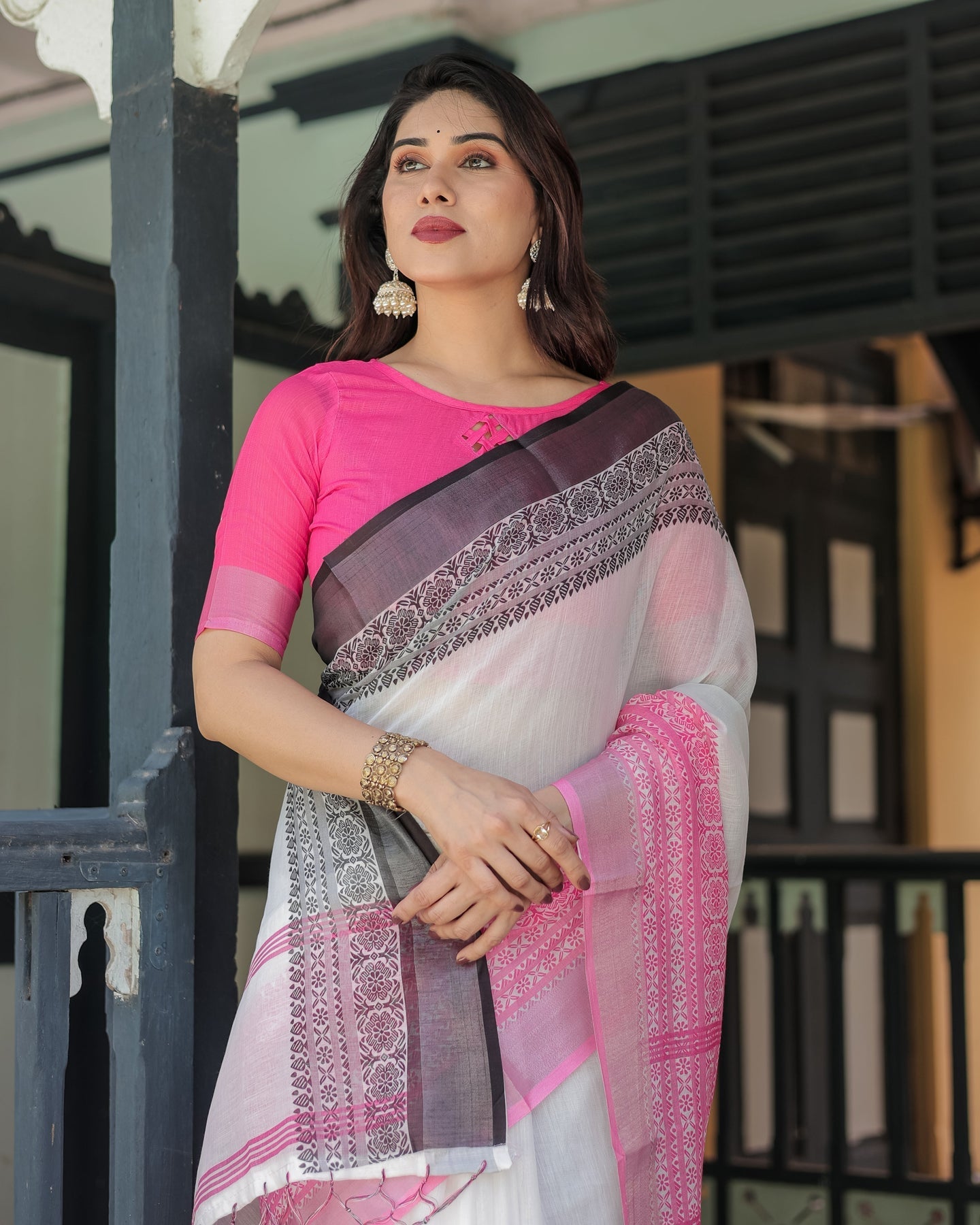 Luxury White & Blush Pink Linen Saree | Shaadigruh SD1032