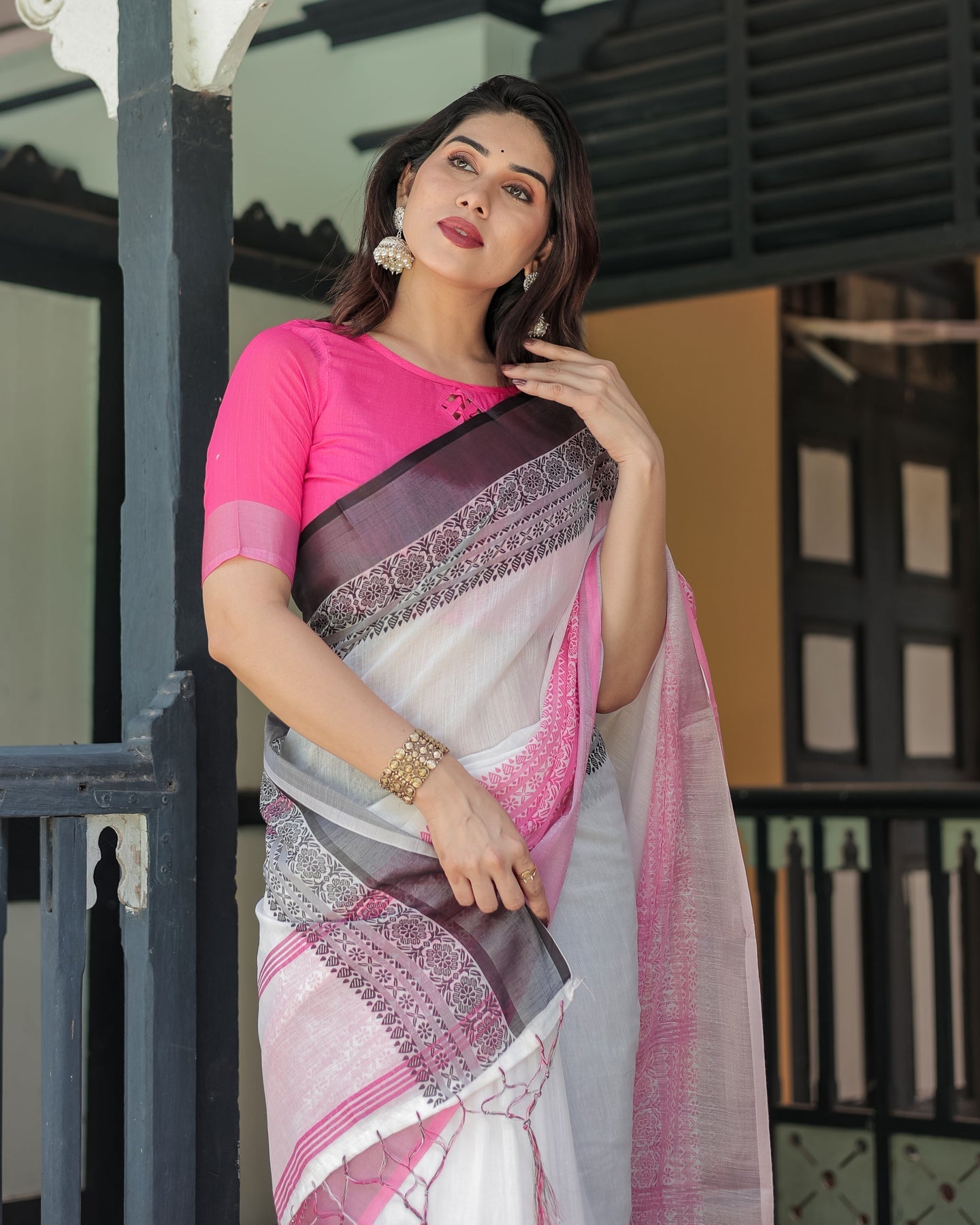 Luxury White & Blush Pink Linen Saree | Shaadigruh SD1032
