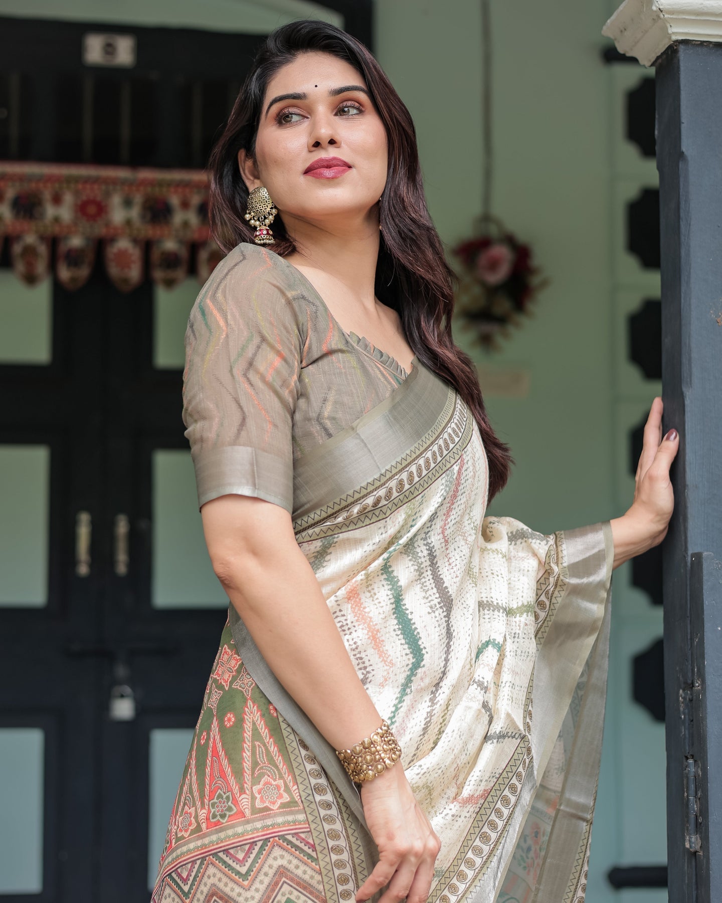 Luxury Ivory Beige Striped Linen Saree | Shaadigruh SD1008