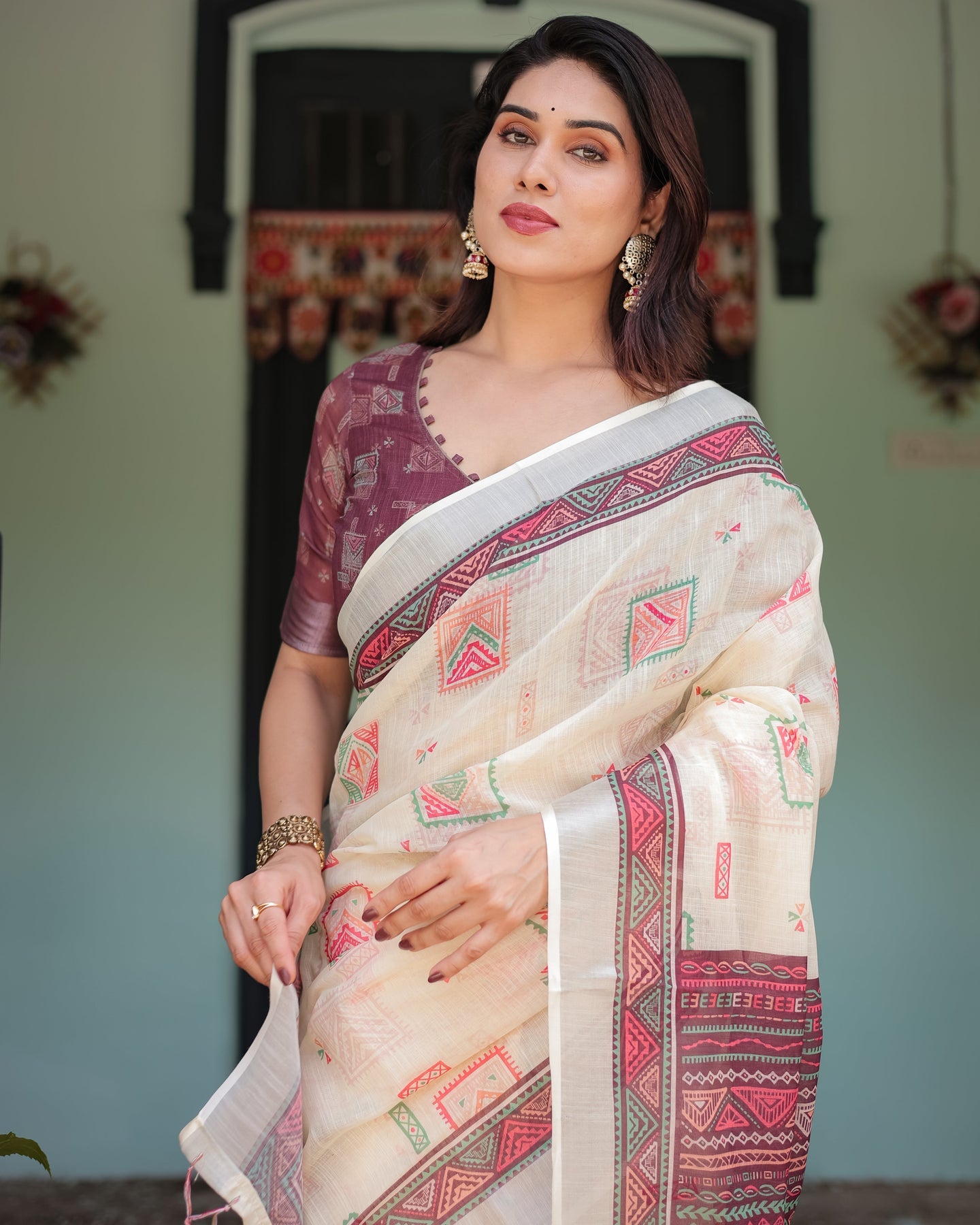 Luxury Ivory Geometric Printed Linen Saree | Shaadigruh SD1020