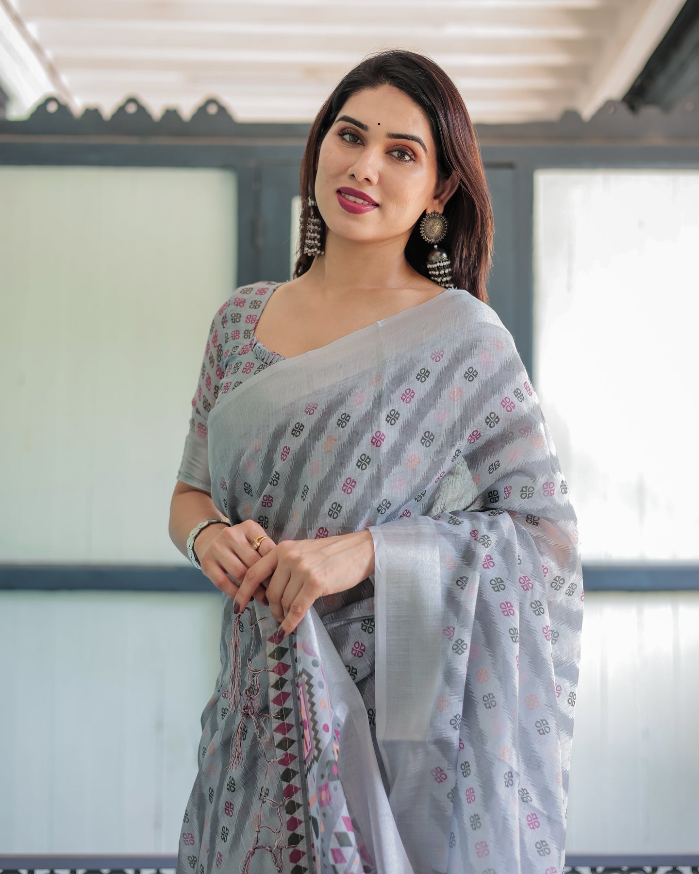 Grey Motif Linen Saree | Shaadigruh SD1045