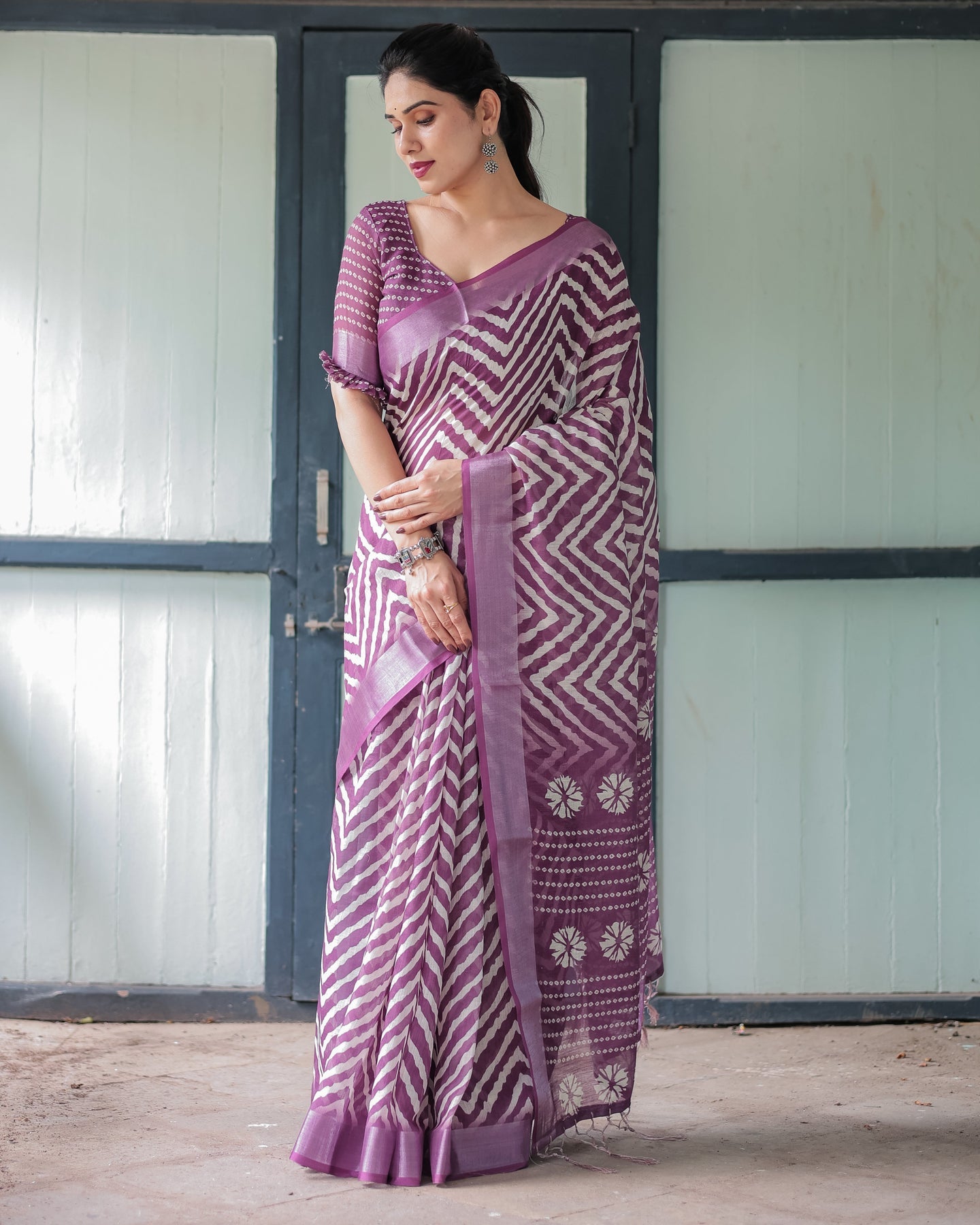Luxury Plum Geometric Printed Linen Saree | Shaadigruh SD1010