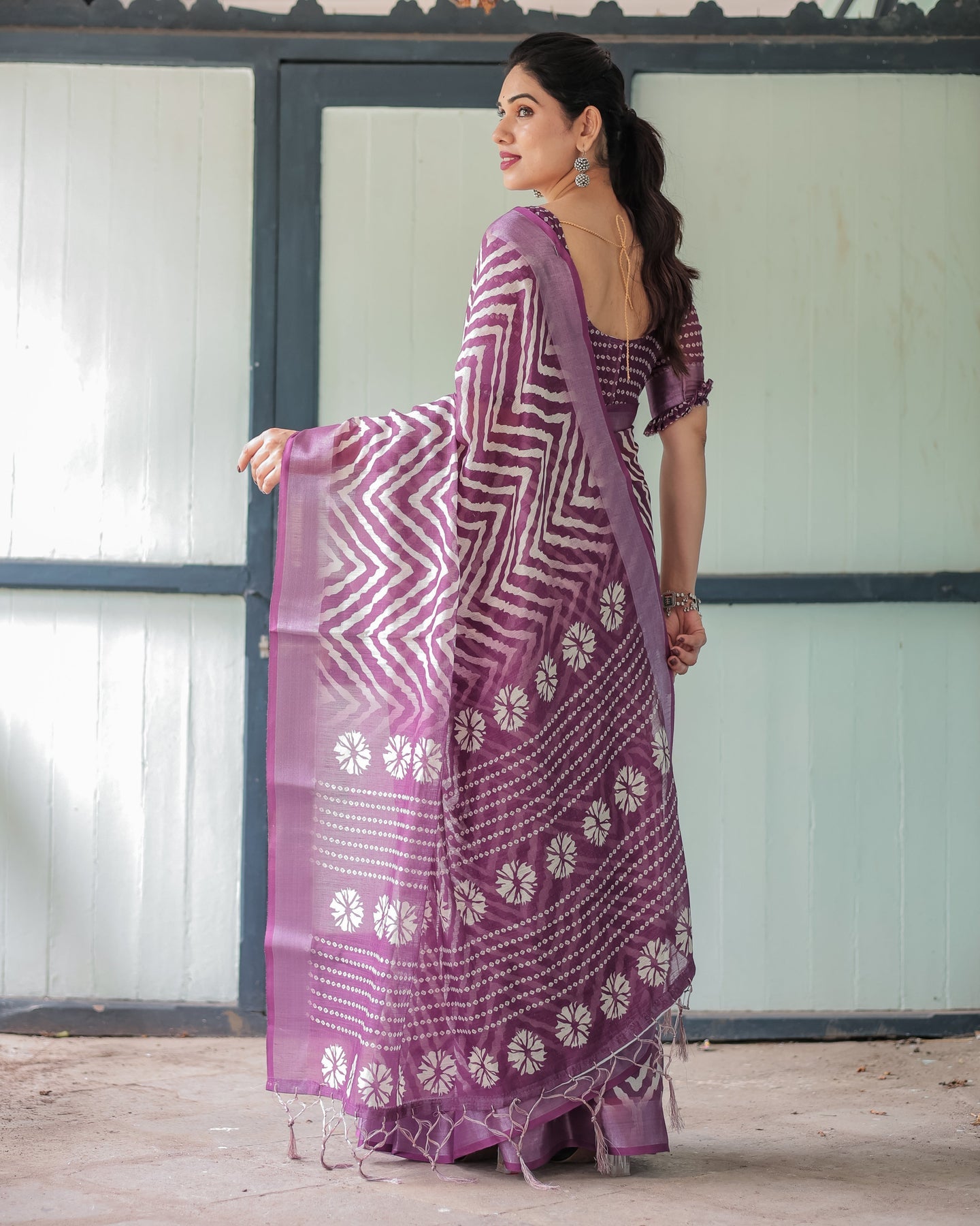 Luxury Plum Geometric Printed Linen Saree | Shaadigruh SD1010