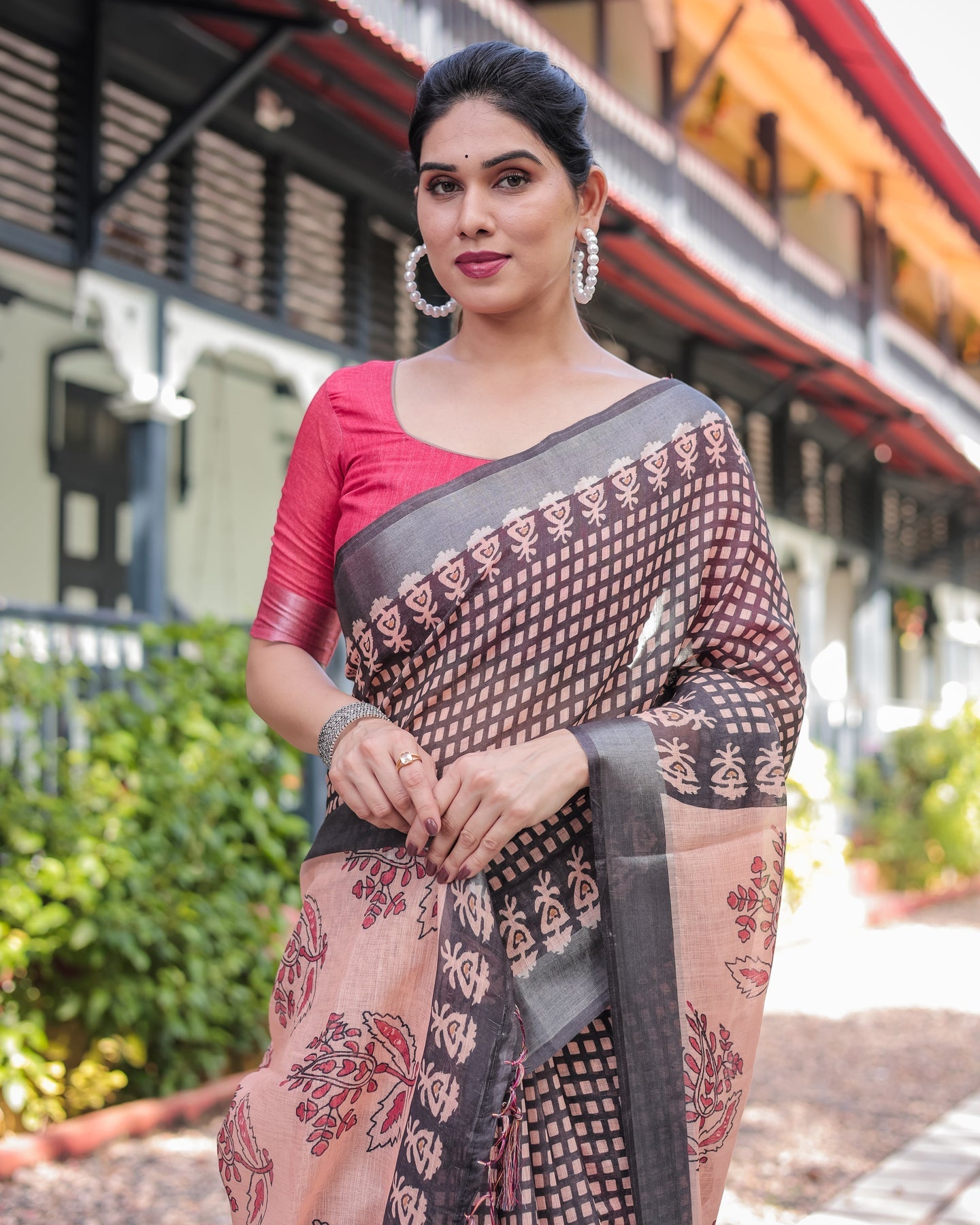 Grey Peach Printed Linen Saree | Shaadigruh SD1047