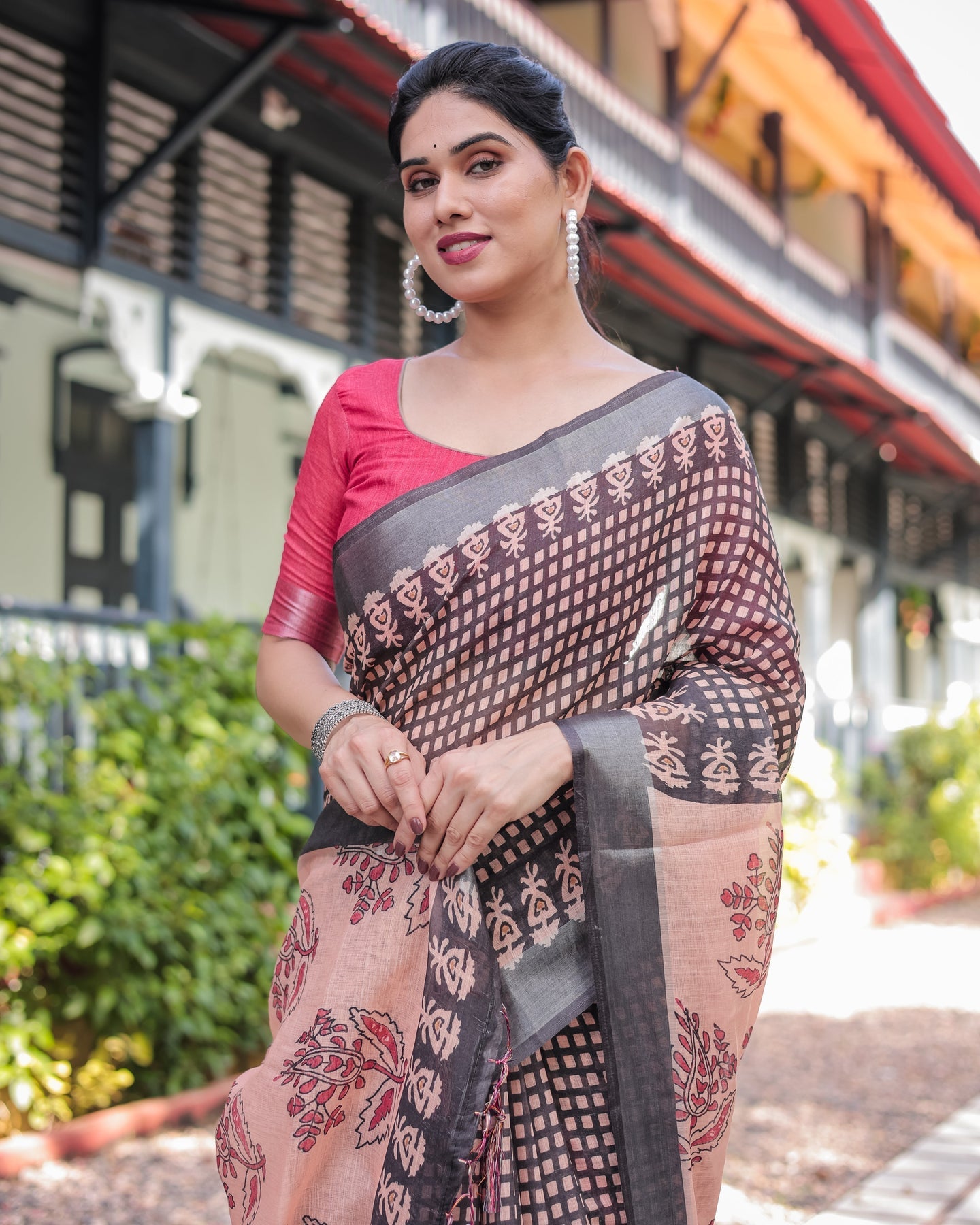 Grey Peach Printed Linen Saree | Shaadigruh SD1047