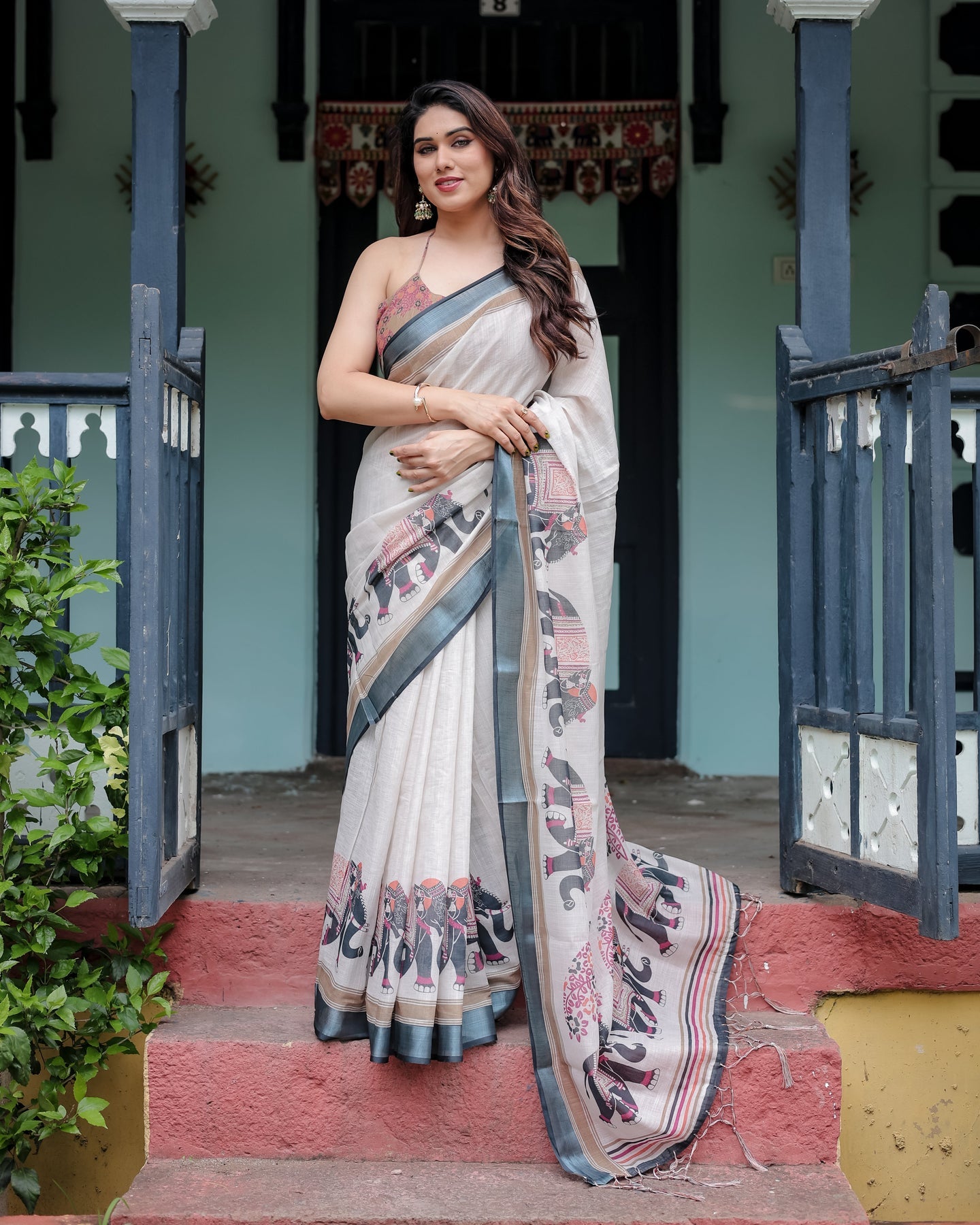 Luxury Ivory Elephant Motif Linen Saree | Shaadigruh SD1015