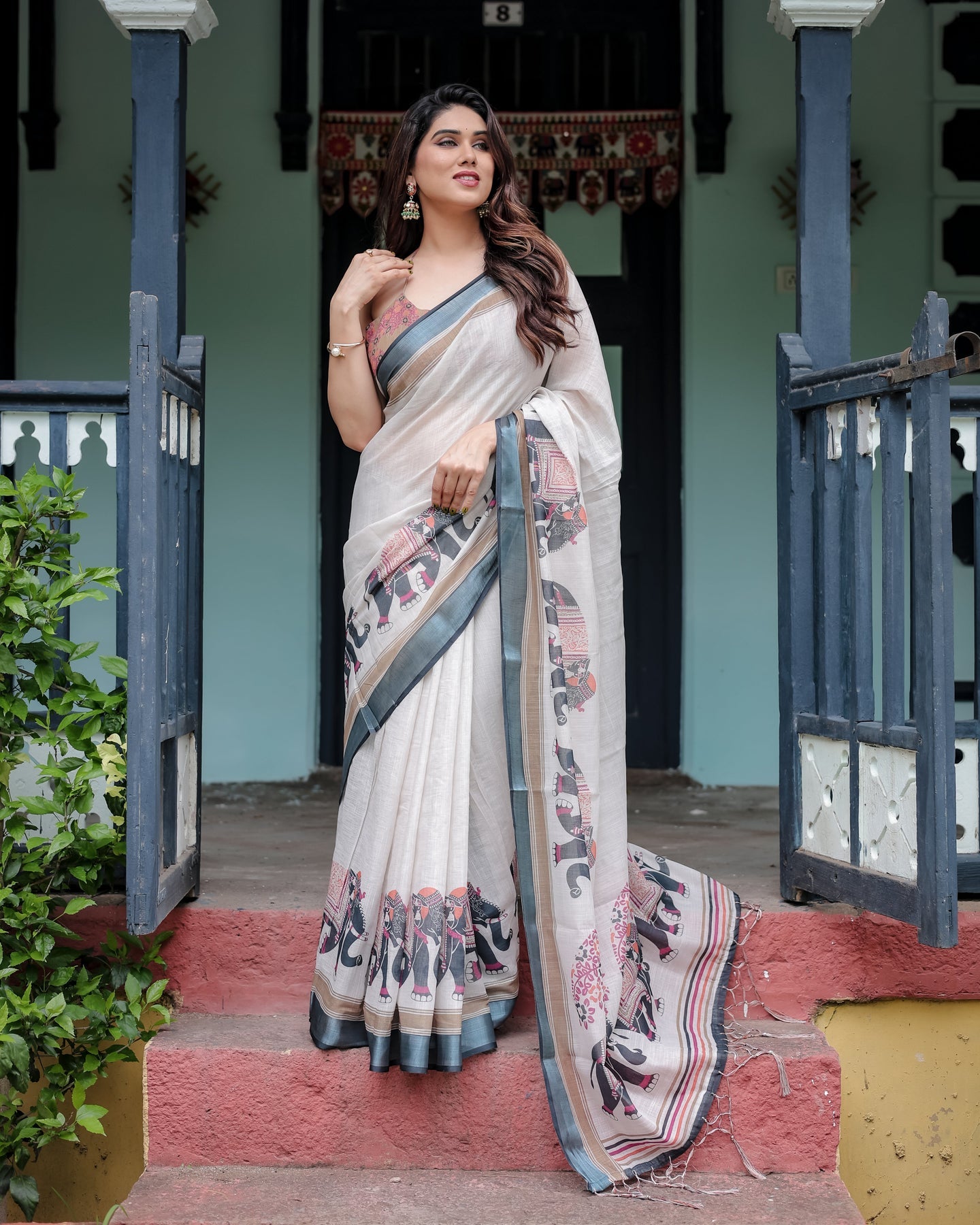 Luxury Ivory Elephant Motif Linen Saree | Shaadigruh SD1015