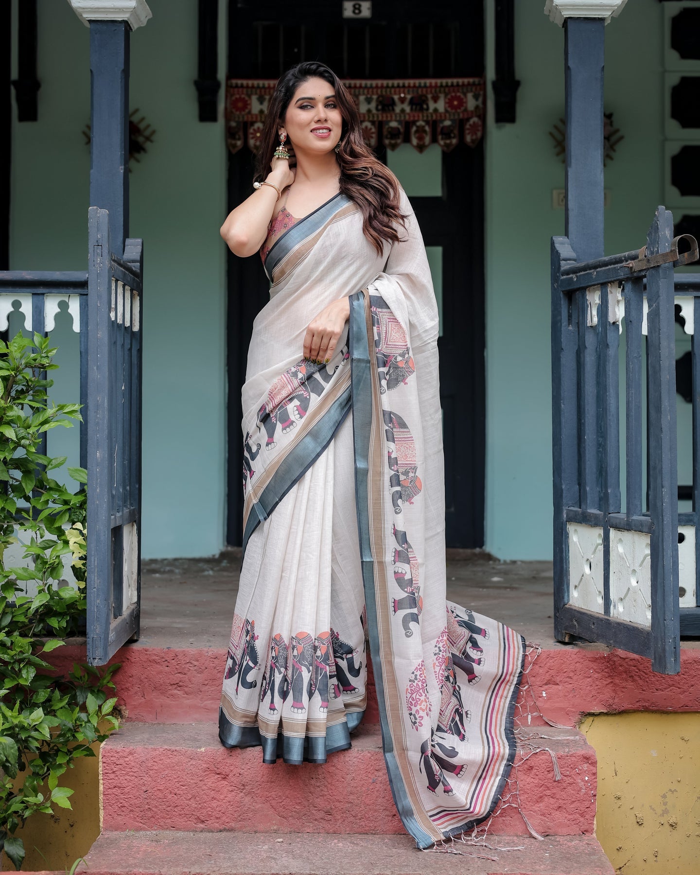 Luxury Ivory Elephant Motif Linen Saree | Shaadigruh SD1015