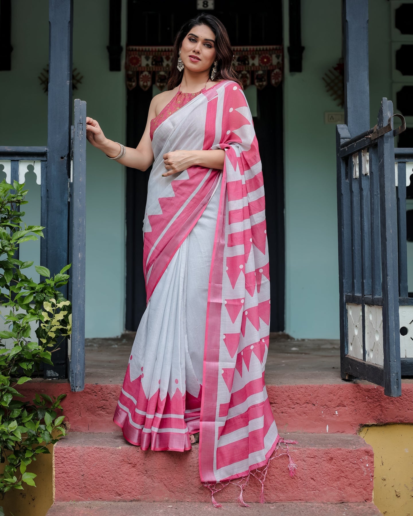Elegant White & Rose Pink Linen Saree | Shaadigruh SD1033