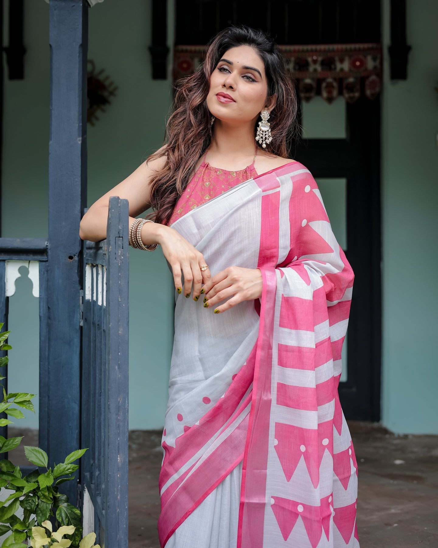Elegant White & Rose Pink Linen Saree | Shaadigruh SD1033