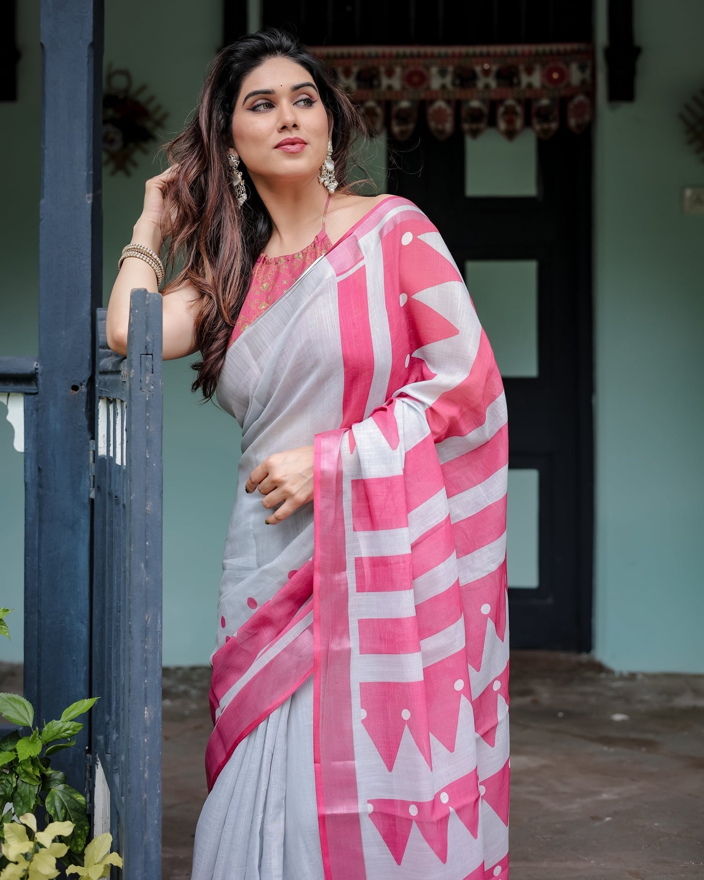 Elegant White & Rose Pink Linen Saree | Shaadigruh SD1033