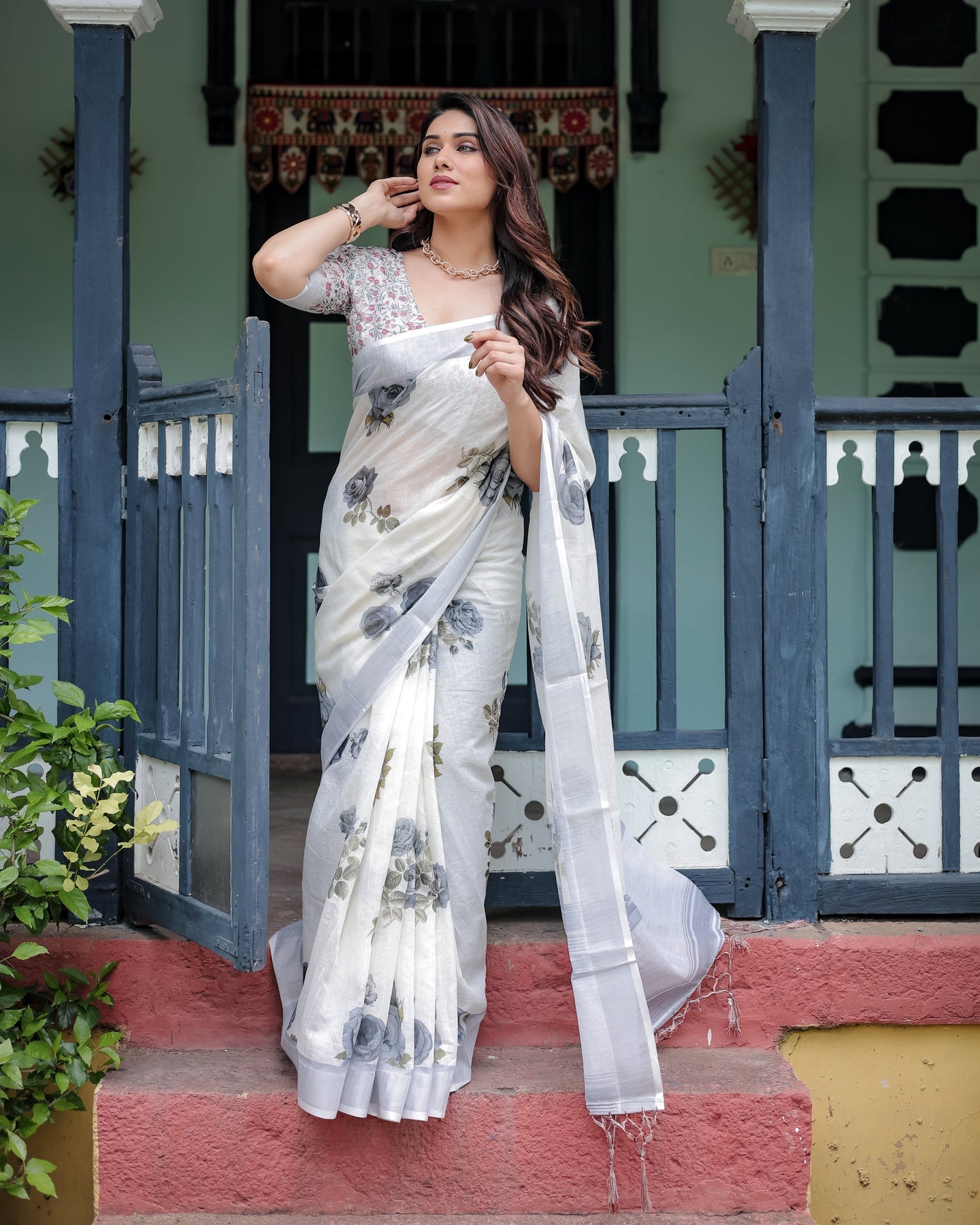 Luxury Ivory Floral Linen Saree | Shaadigruh SD1009