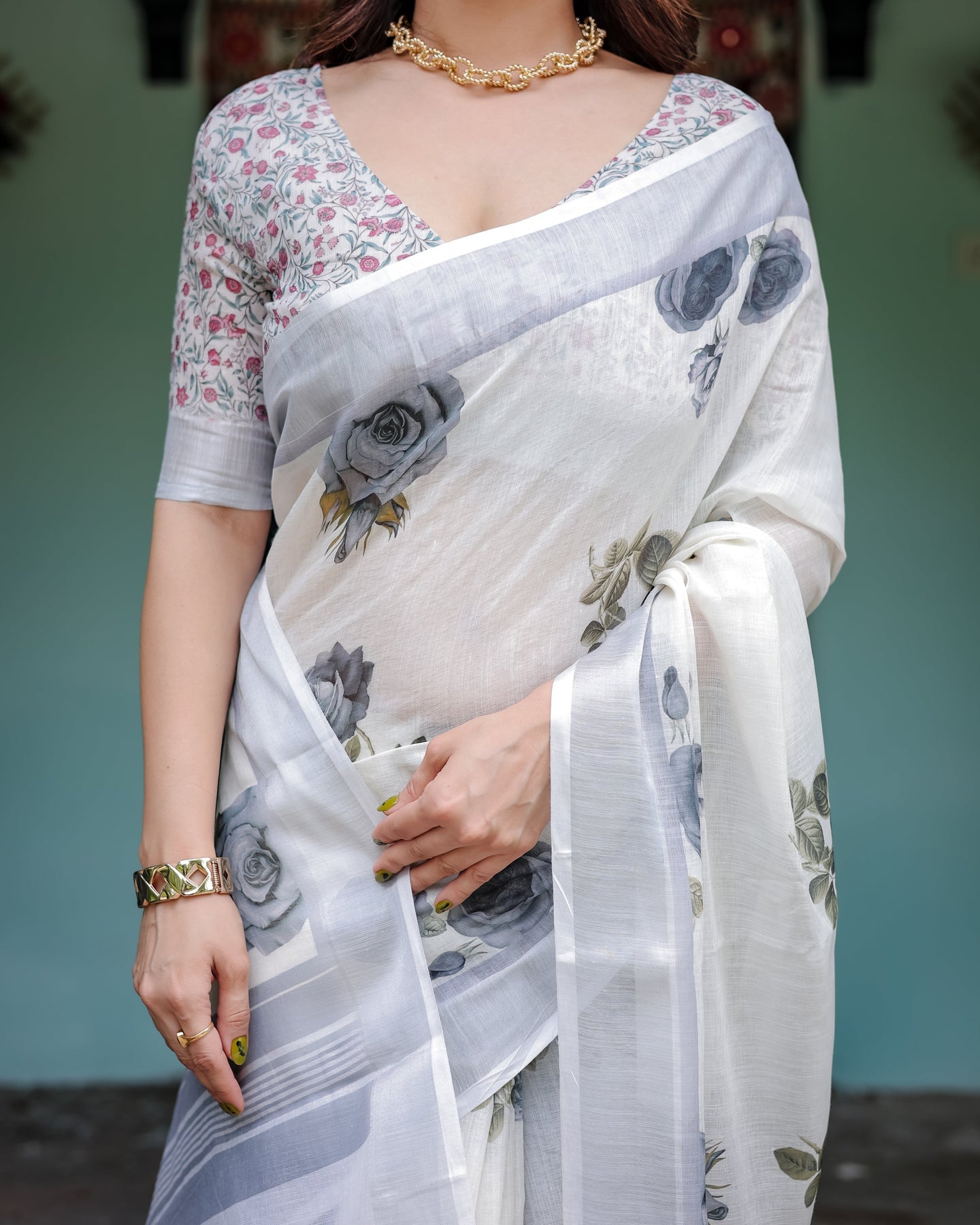Luxury Ivory Floral Linen Saree | Shaadigruh SD1009