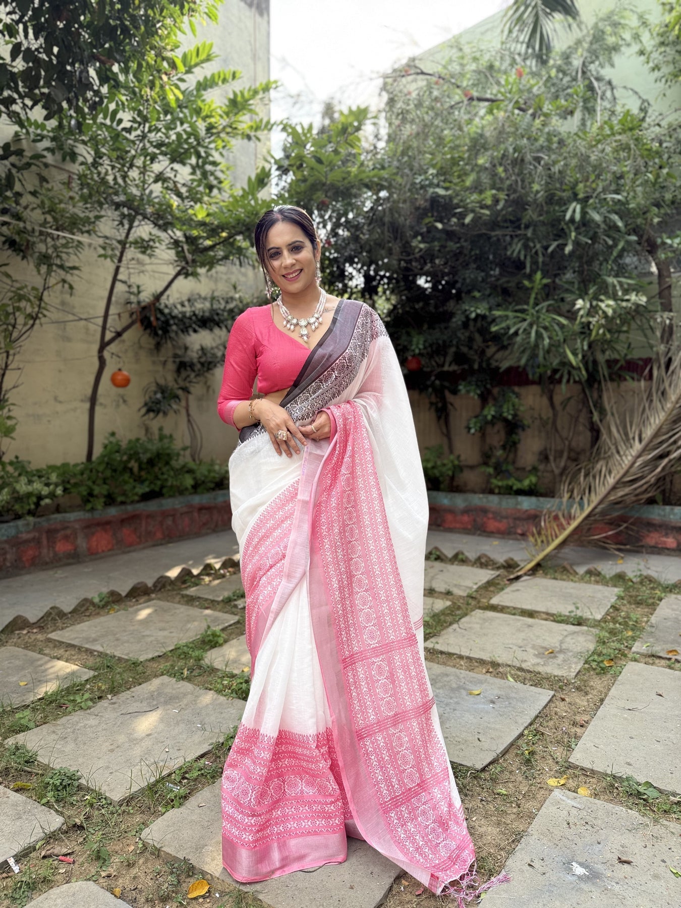 White & Blush Pink Linen Saree | Shaadigruh SD1043