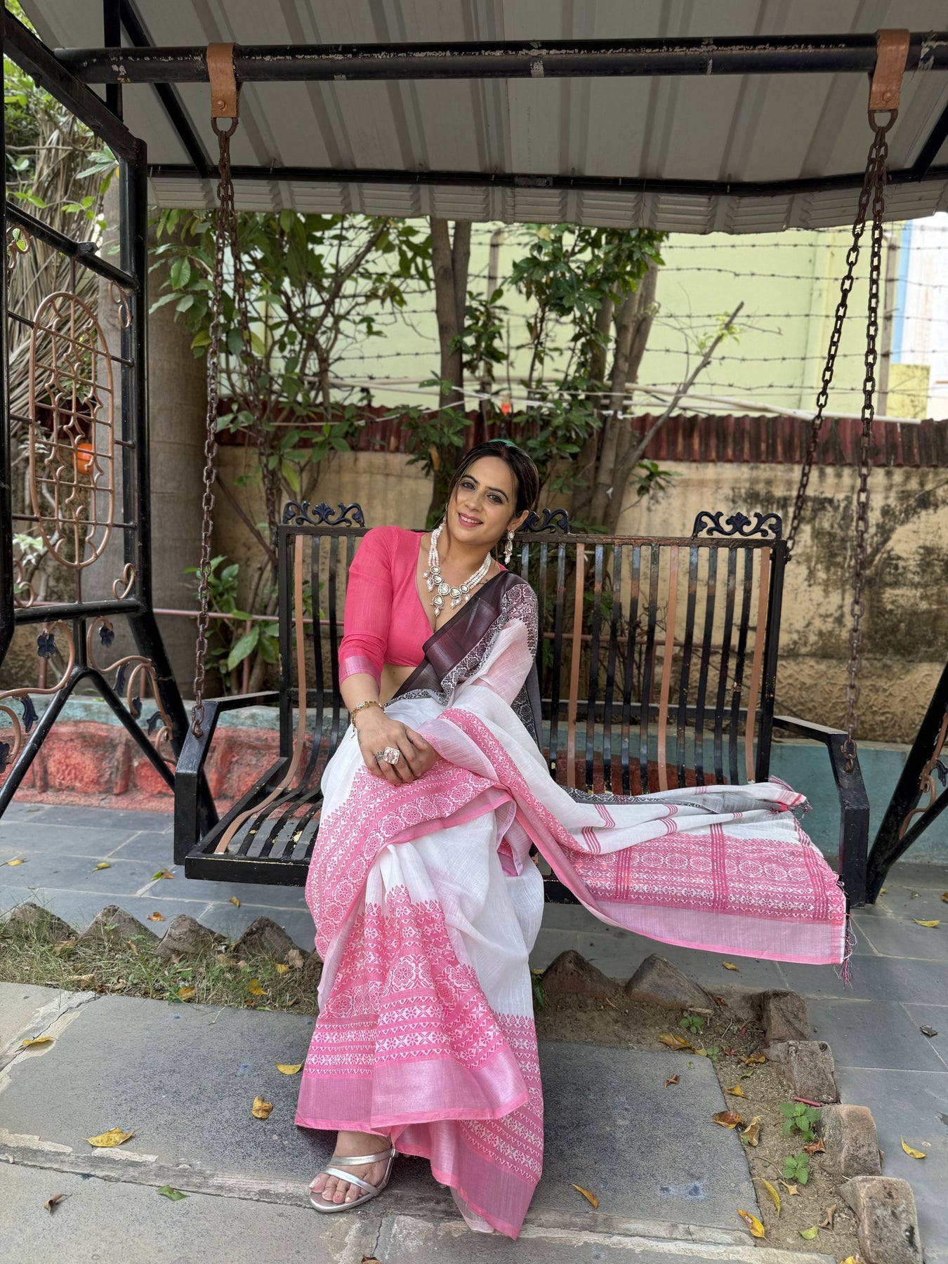 White & Blush Pink Linen Saree | Shaadigruh SD1043